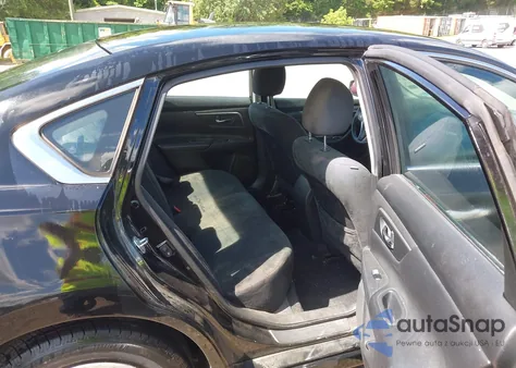 2015 Nissan Altima from USA, damaged, VIN 1N4AL3AP7FC259638